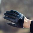 Women's short leather gloves, unlined BLACK