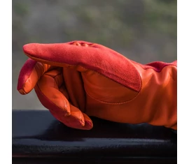 Selyemmel bélelt Selyemmel bélelt