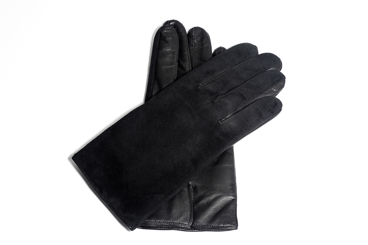 leather gloves vs wool